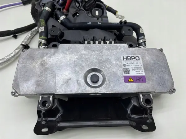 BMW 5A07EA3 PCU Jännitemuunnin - Käytetty OEM image 3