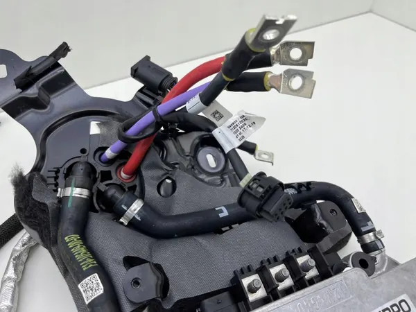 BMW 5A07EA3 PCU Jännitemuunnin - Käytetty OEM image 5