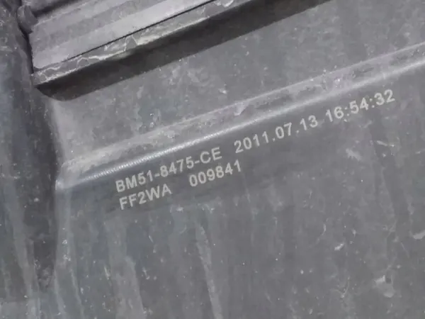 Carcasa Ventilador Ford OEM BM518475CE - Estado Usado image 3