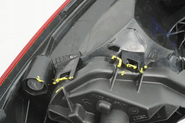 Luz Trasera Derecha Seat Leon III 5F9945096 image 4