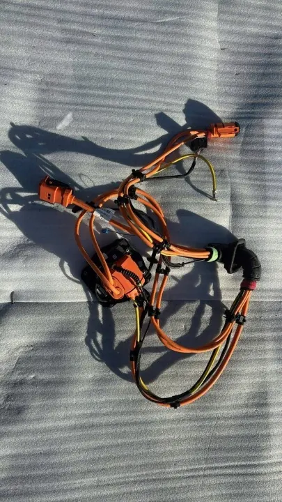 Cable de carga híbrida Mercedes-Benz CLA W118 OEM A1185407223 image 2