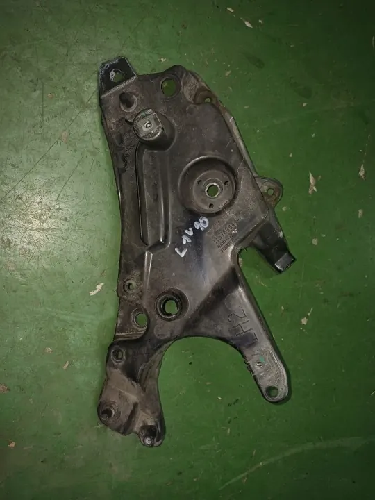 Framskärmfäste Vänster Volvo S90 V90 OEM 31378984 image 2
