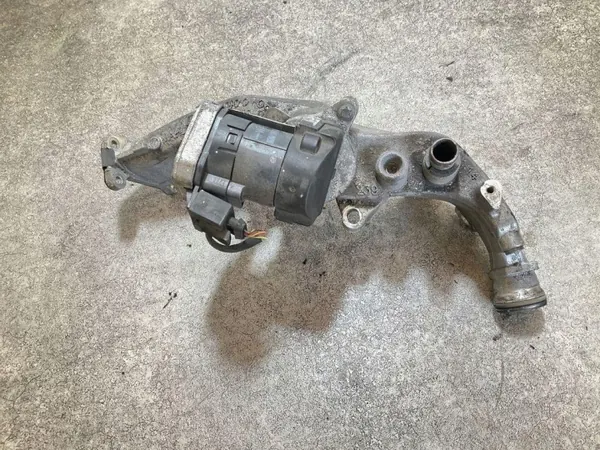 EGR-venttiili OEM A64614008 Mercedes-Benz E W211:lle image 2