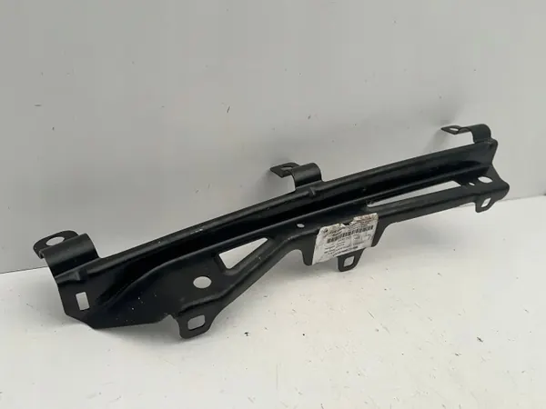OEM 95C821433 Front linker Kotflügelhalter Porsche Macan II image 3