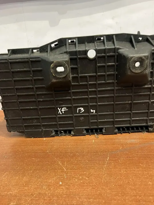 Jaguar batterifäste OEM D1585 - Begagnat skick image 5