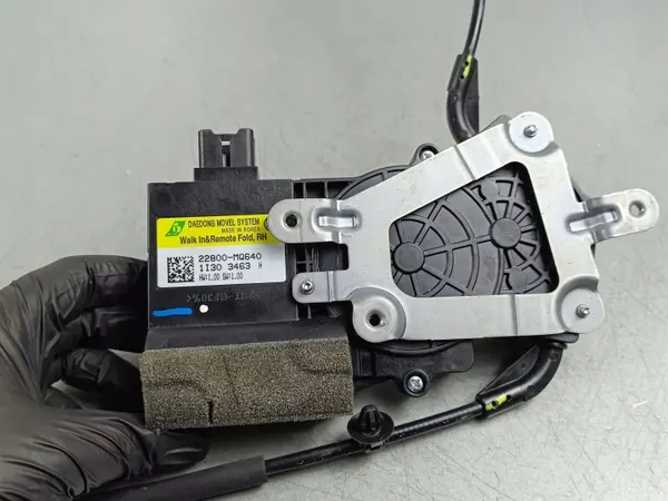 Motor de asiento Kia OE OEM 22800MQ640 - Usado image 4