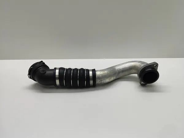 BMW 3 E90 E91 2005 Intercooler Schlauch image 4