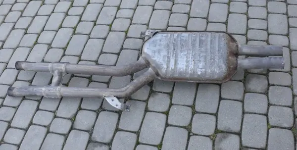 Silencieux central Audi A8 D2 3.3 TDI OEM 4D0253411A image 2