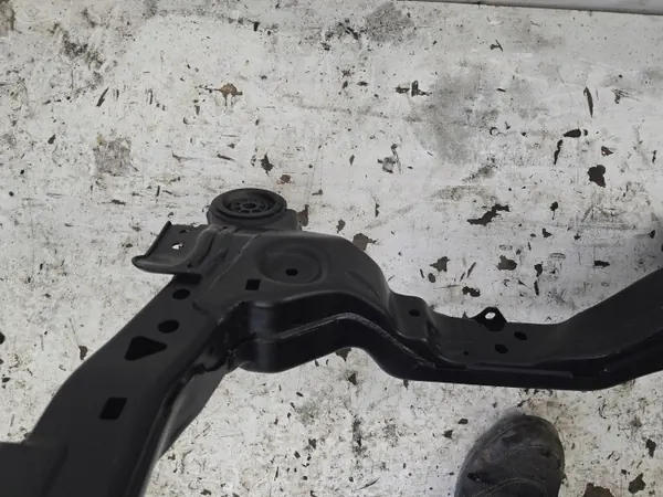 Opel Insignia A Moottorin Kiinnike OEM AS INSIGNIA A SANKI 4X4 image 3