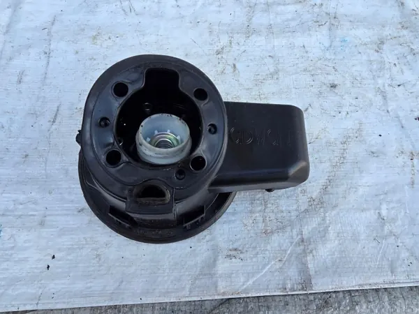 Brandstofklep OEM KLAPKA WLEWU PALIWA HYUNDAI I30 II image 3
