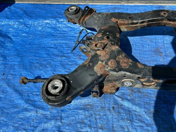 Bakre tvärbalk OEM KOŁYSKA TYŁ MERCEDES ML W166 image 5