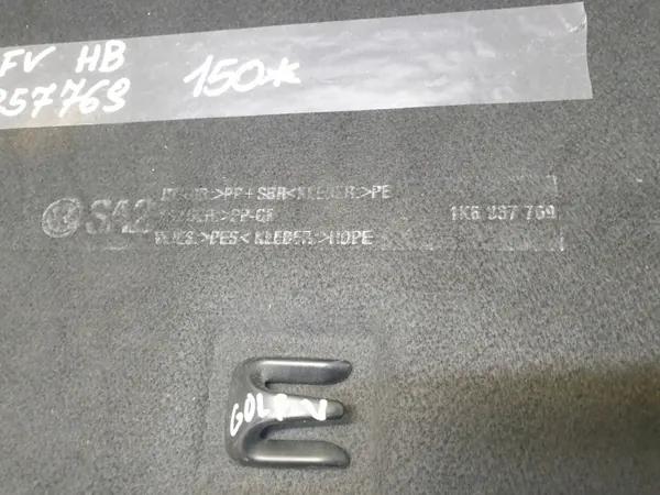 Étagre de coffre VW Golf V HB OEM 1K6857769 - Occasion image 7