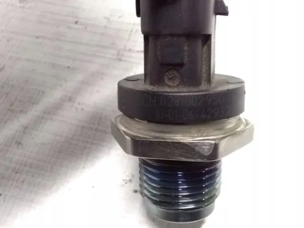 Sensor presión combustible OEM 0281002950 Honda CR-V image 4