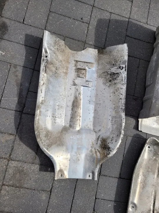 Mercedes SL R129 3.2 warmteschilden OEM image 7