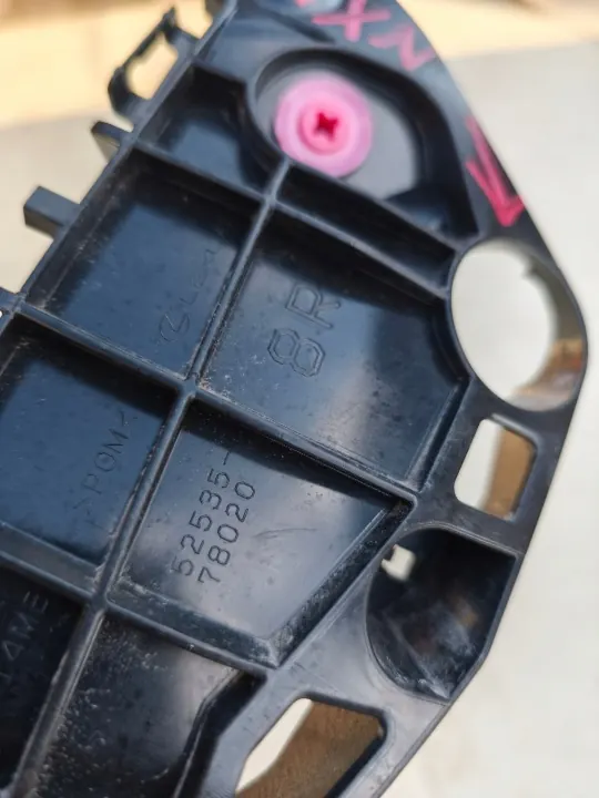 Voorbumper bevestigingsbeugel OEM 52535-78020 Lexus NX II image 4