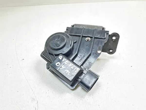 Verrou de coffre Toyota Avensis T270 2010 22370 image 2