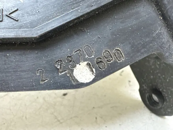 Verrou de coffre Toyota Avensis T270 2010 22370 image 5