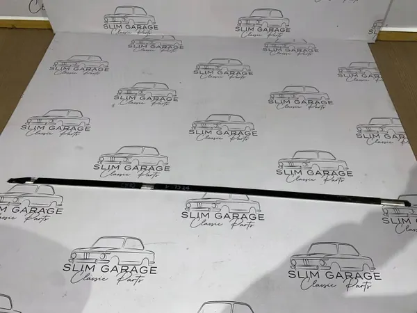 BMW AWD75 Ovensuojus Oikea Taka 7 E38 image 5