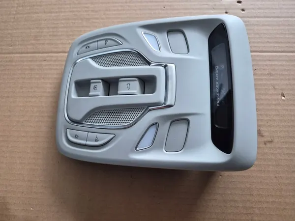 Luz de Techo Cabina MG ZS 17- Lift 2023 OEM 10003589 image 4