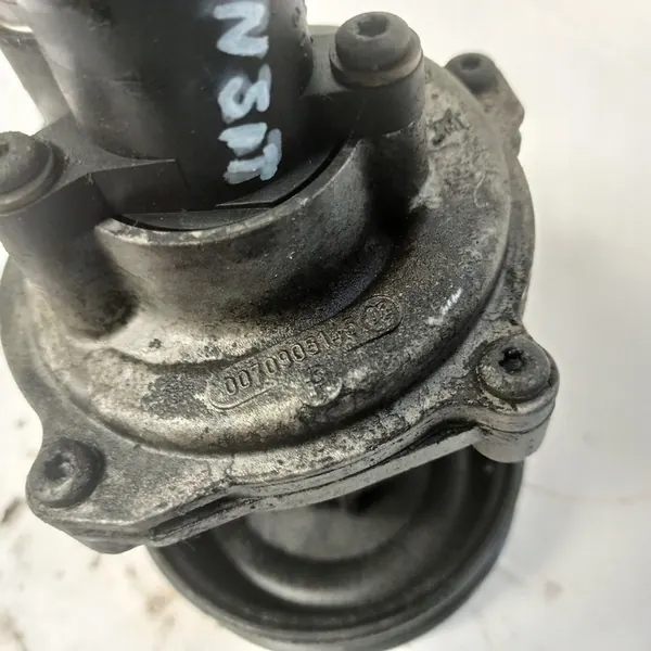 Vattenpump FORD TRANSIT MK7 2.4 TDCI image 5