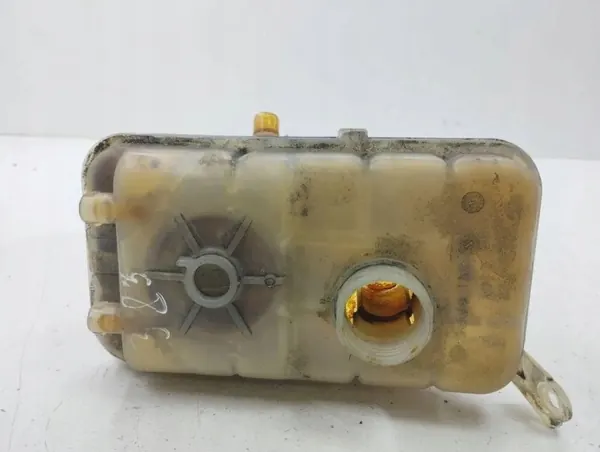 Opel Antara 2012 Kylvätsketank OEM 917A1 image 3