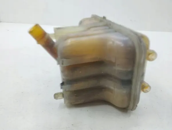 Opel Antara 2012 Kylvätsketank OEM 917A1 image 6