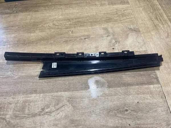 DK62255A81AC Linke Hintertürleiste Range Rover Sport image 4