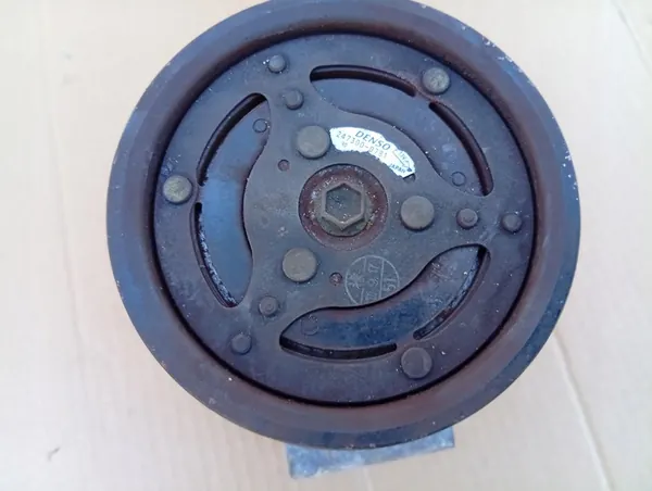 Compressore aria condizionata TOYOTA COROLLA E12 VERSO image 6