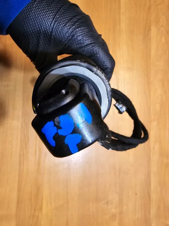 BMW 7 F01 Bagagelucka Lyftstöd Höger Vänster 7120099 7120098 image 8