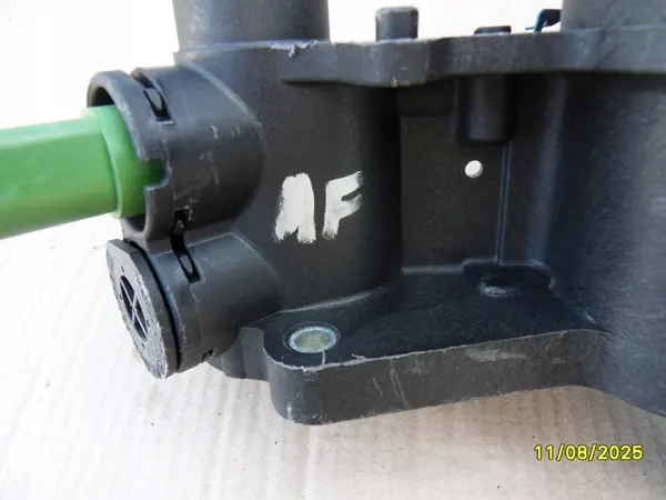 Carcasa de termostato Volkswagen OE 032121111BB image 4