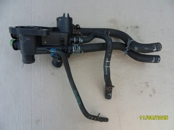 Carcasa de termostato Volkswagen OE 032121111BB image 5