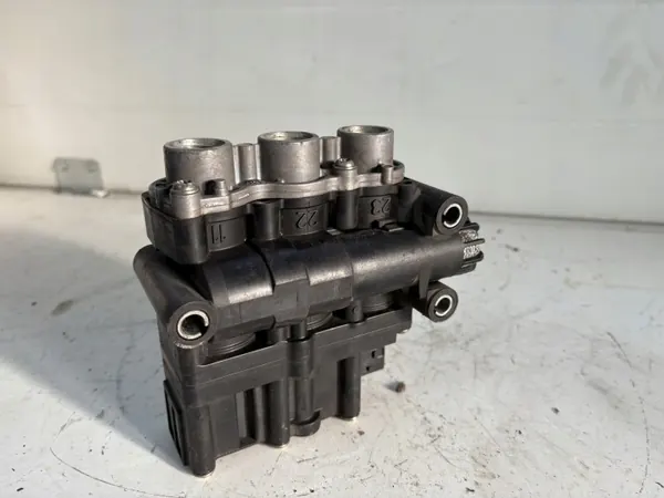 Wabco ECAS-Ventil OEM 4728900200 für Scania R Euro 6 image 3
