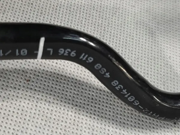 Manguera de vacío Audi R8 OEM 4S0611936L - Usado image 5