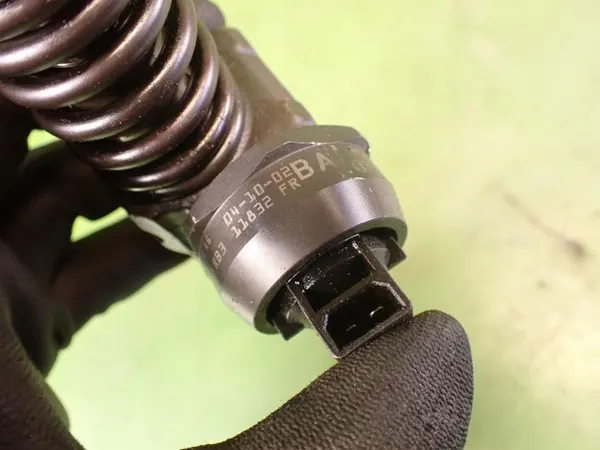 Inyector OEM 0414720215 038130073AG para SEAT image 4