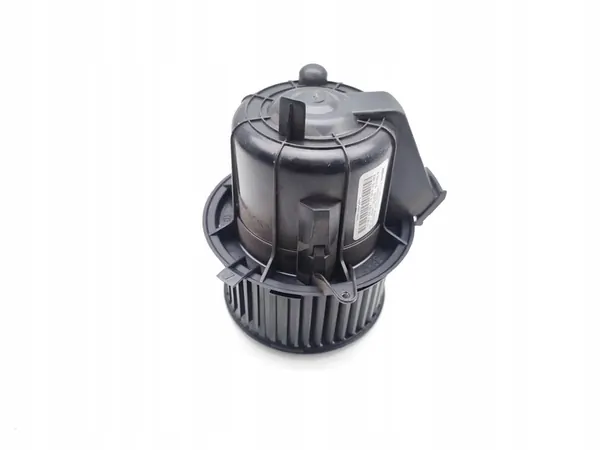 Citroen C4 Cactus Heater Fan 1.2 VTi 82 T4054001 image 3