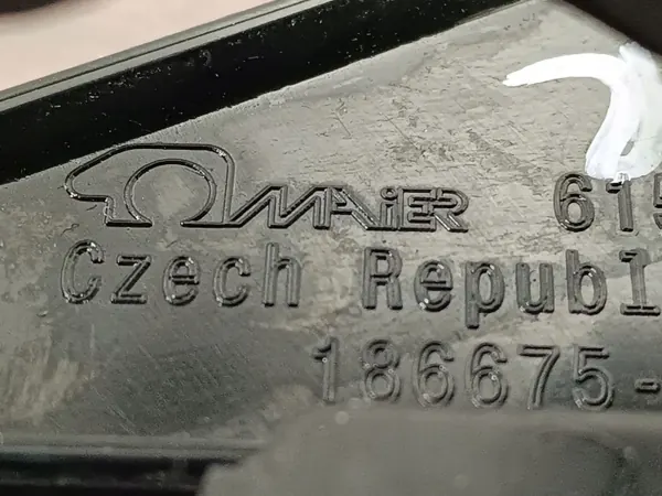 Mini F60 Pilarikoriste OEM 18667510 - Käytetty image 4
