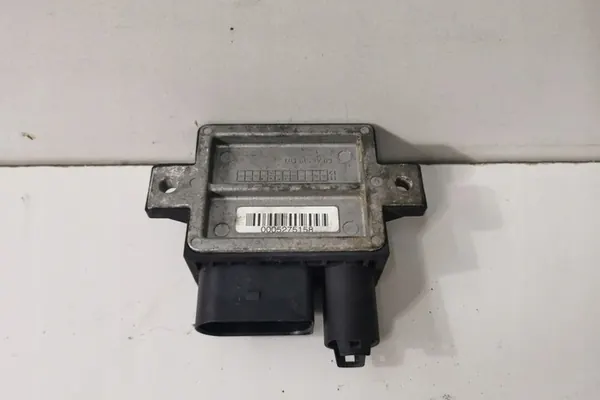 Sytytystulpat BMW X5 3.0L Diesel 2012 OEM 7800156 image 2
