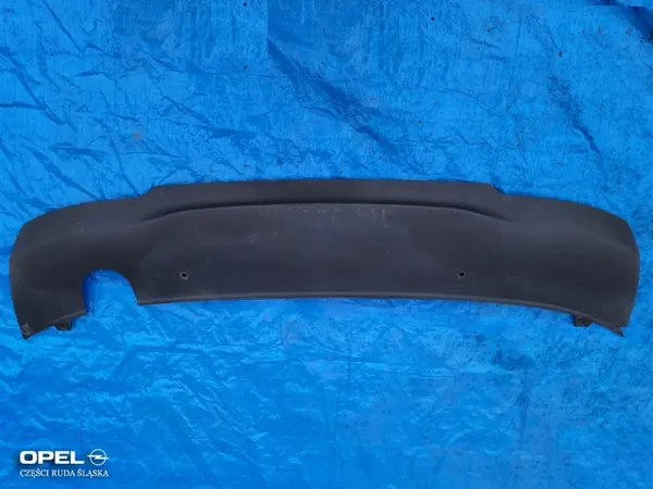Opel Astra J takapuskurin diffuusori OEM 13368071 image 2