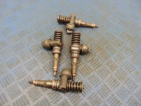 VW Golf IV 1.9 Diesel-injectorset OEM 0414720213 image 2