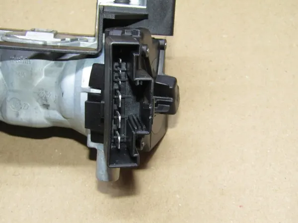 VW GOLF VII Sytytysavain 1K0905851 image 4