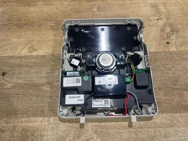 Iluminação interior Land Rover Discovery V OEM HY32519A58 image 4