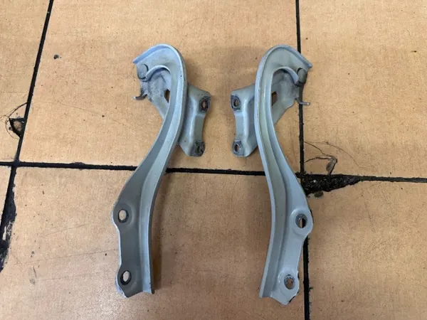 Kit charnières capot OEM CLF1087 pour Suzuki Baleno II image 2