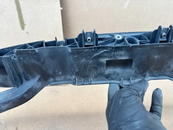 AUDI Q3 8U0 Frontverstärkung 8U0805594D image 7