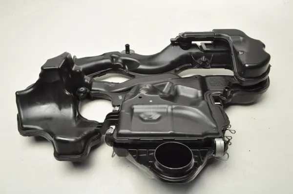 Peugeot 108 Luftfilterhus OEM 17720-0Q010 image 5