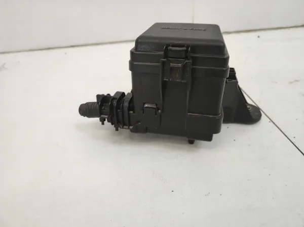 Caixa de fusíveis Toyota Land Cruiser 150 J15 image 3