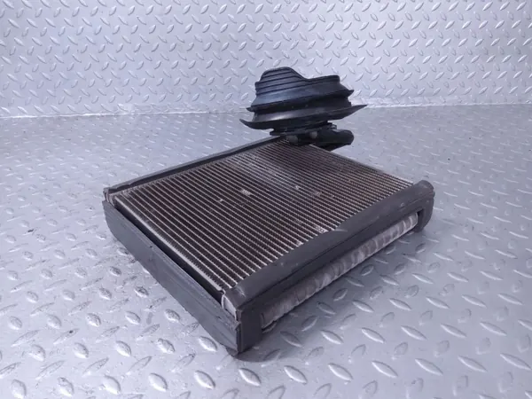 Noyau de Chauffage Audi A8 S8 D4 OEM 4H1898967 image 2