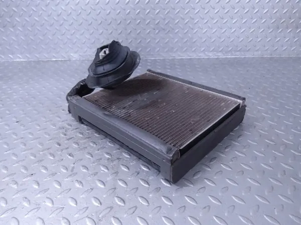 Noyau de Chauffage Audi A8 S8 D4 OEM 4H1898967 image 3