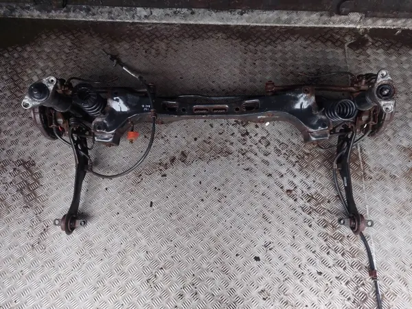 I30 bakaxelbalk och glidare - Hyundai OEM image 2