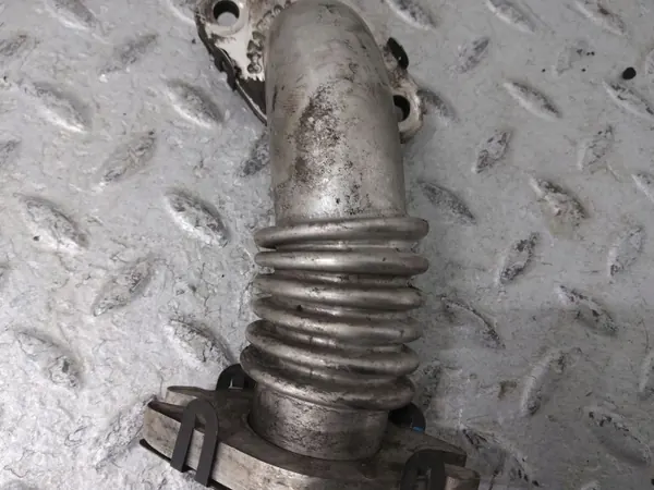 Used EGR Pipe OEM 9678390580 for Citroen Jumpy image 3