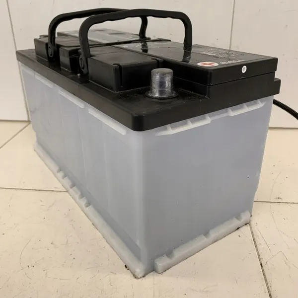 Audi A5 A4 2.0 TFSI Accu 93Ah OEM 8K0915105L image 5